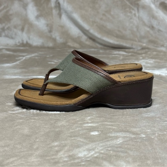 Rockport Olive Green Thong Heeled Sandal Size 7.5 - Picture 4 of 11